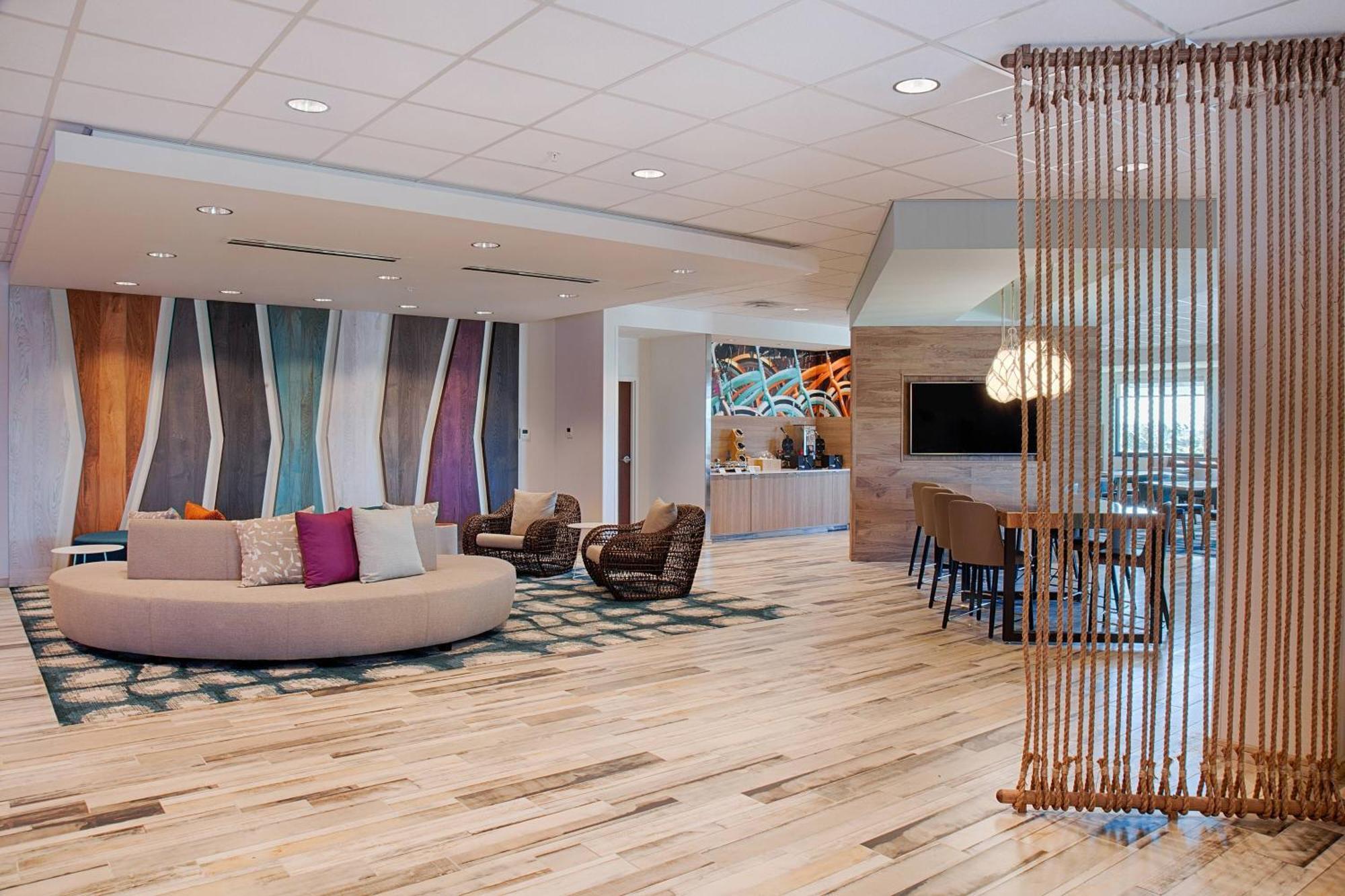 Fairfield Inn & Suites By Marriott Clearwater Beach Bagian luar foto